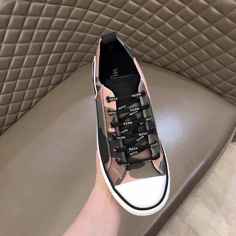 Valentino Garavani Giggies VLTN TIMES low-top sneakers 9 - vstockx