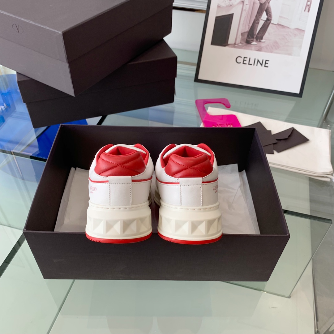 VALENTINO GARAVANI ONE STUD SNEAKER 5 - vstockx