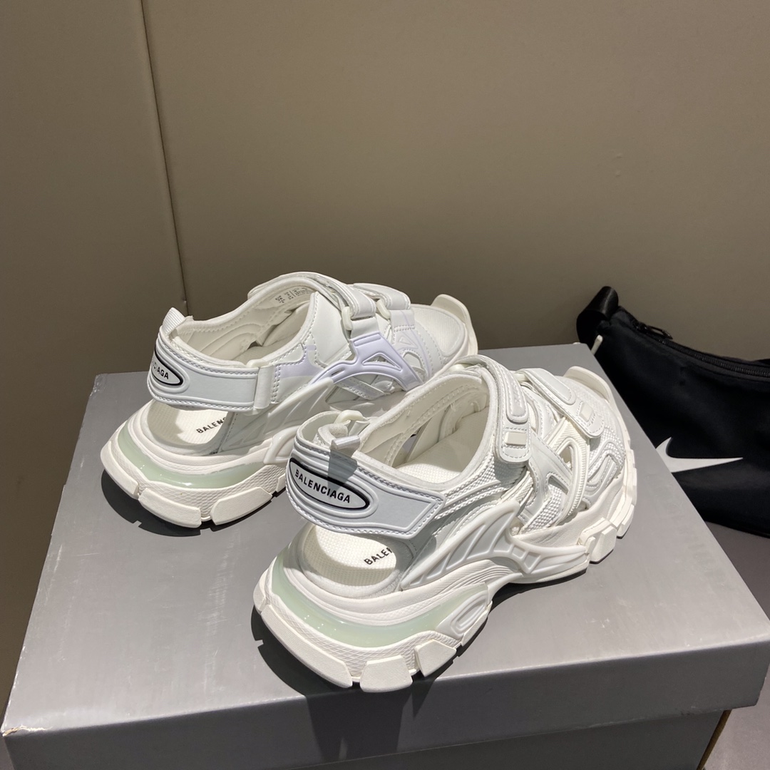 Balenciaga women 7 - vstockx