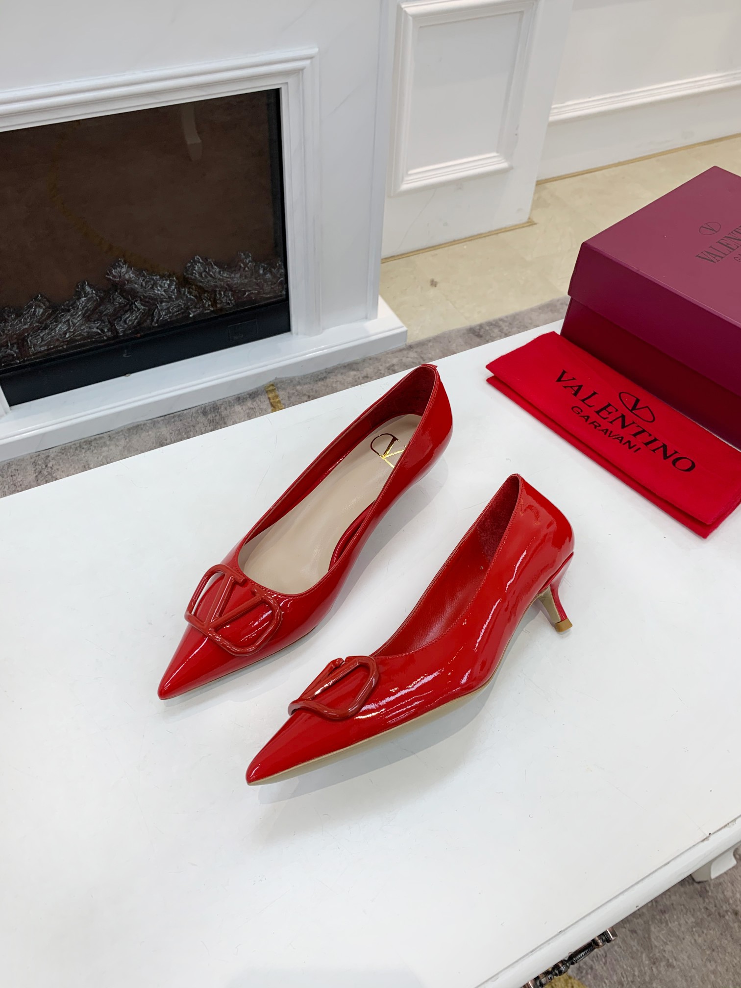 VALENTINO GARAVANI VLogo Signature WOMEN 21 - vstockx