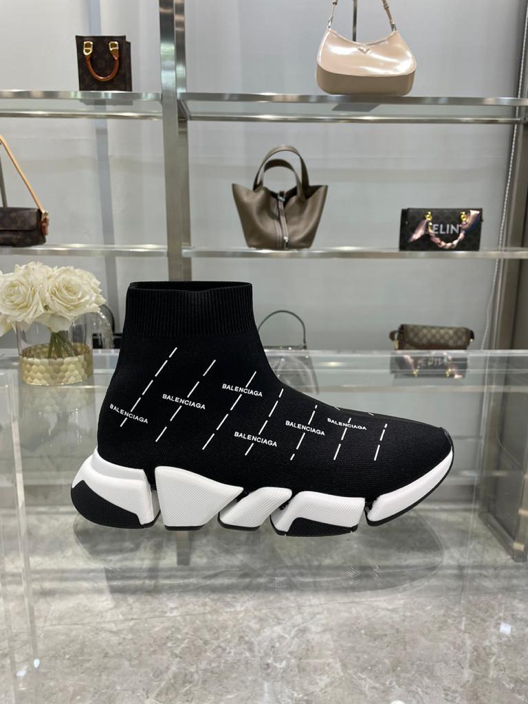 Balenciaga Speed 2.0 Black White Logo - vstockx
