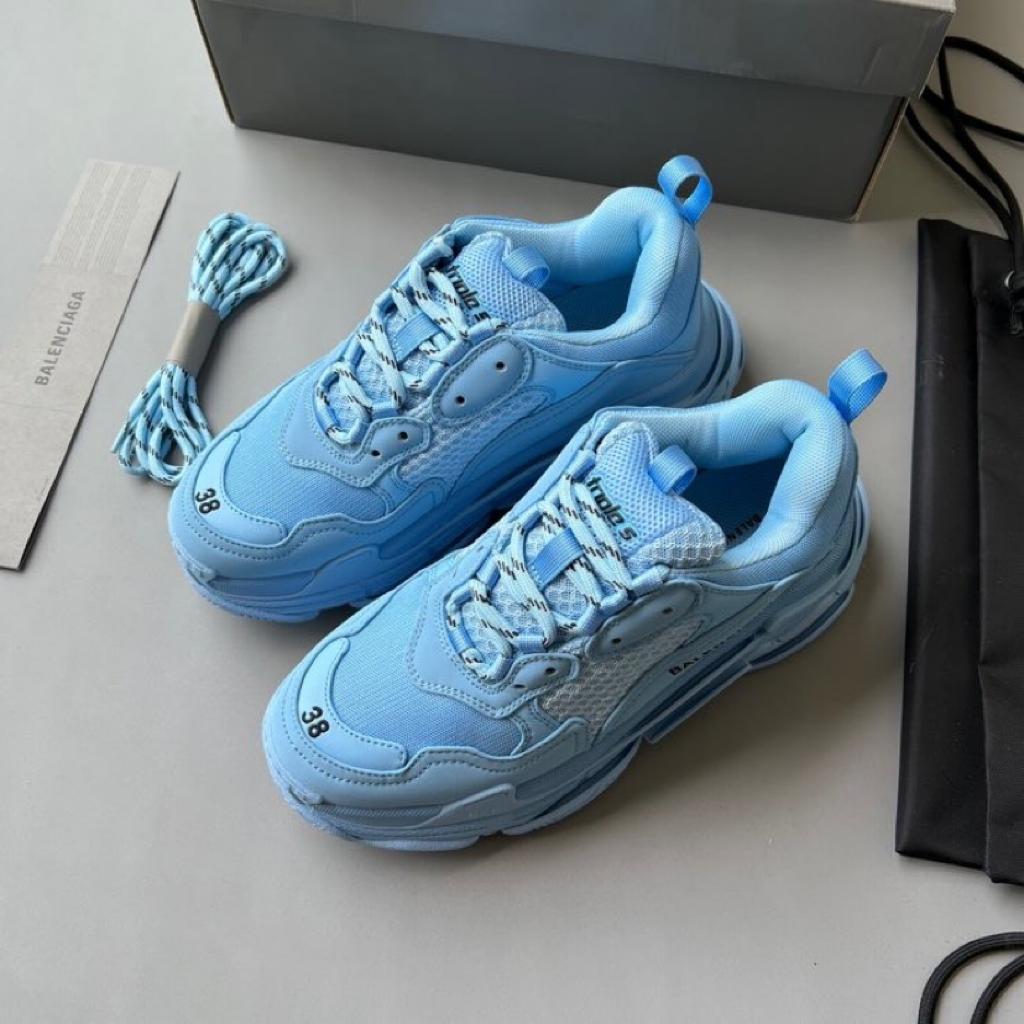 Balenciaga Triple S Light Blue (W) - vstockx