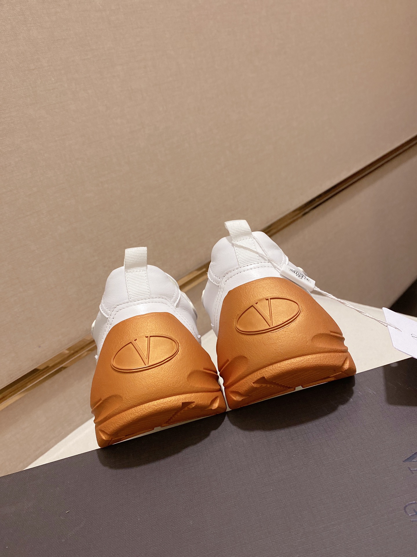 Valentino Garavani Gumboy low-top sneakers 14 - vstockx