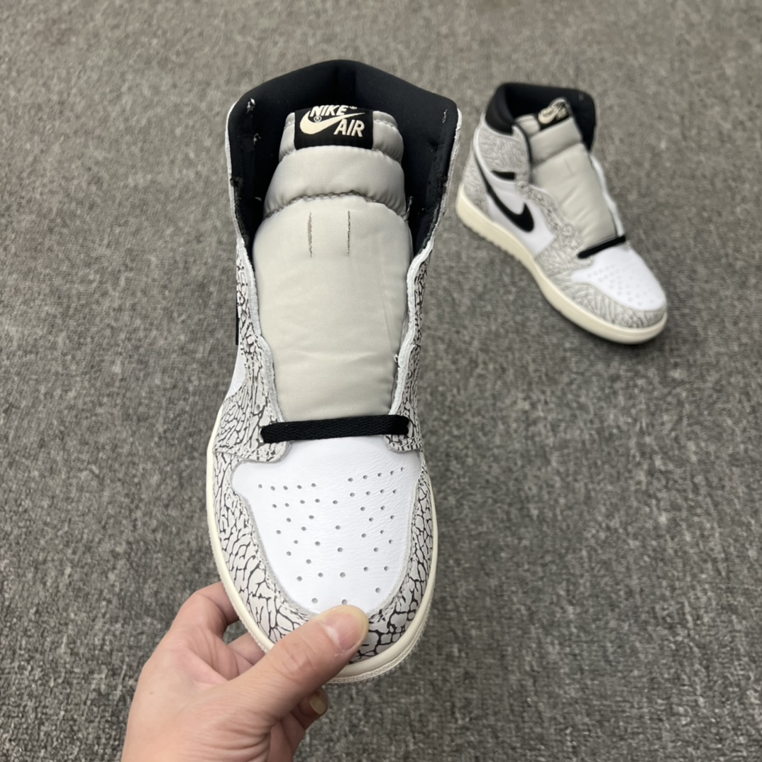 Jordan 1 Retro High OG White Cement - vstockx