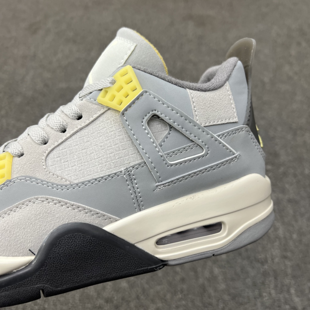 Jordan 4 Retro SE Craft Photon Dust - vstockx