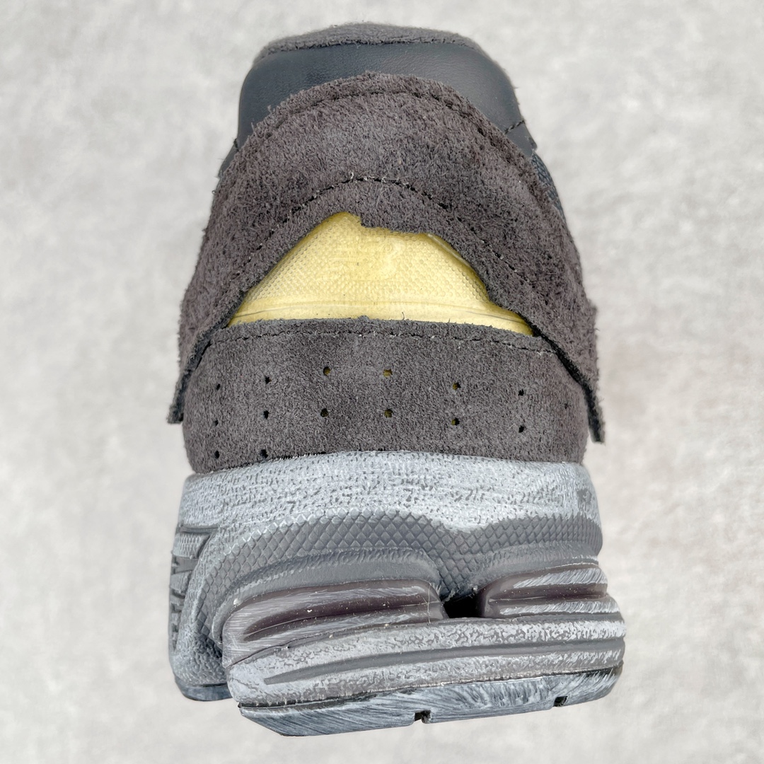 New Balance 2002R Sneaker 11 - vstockx