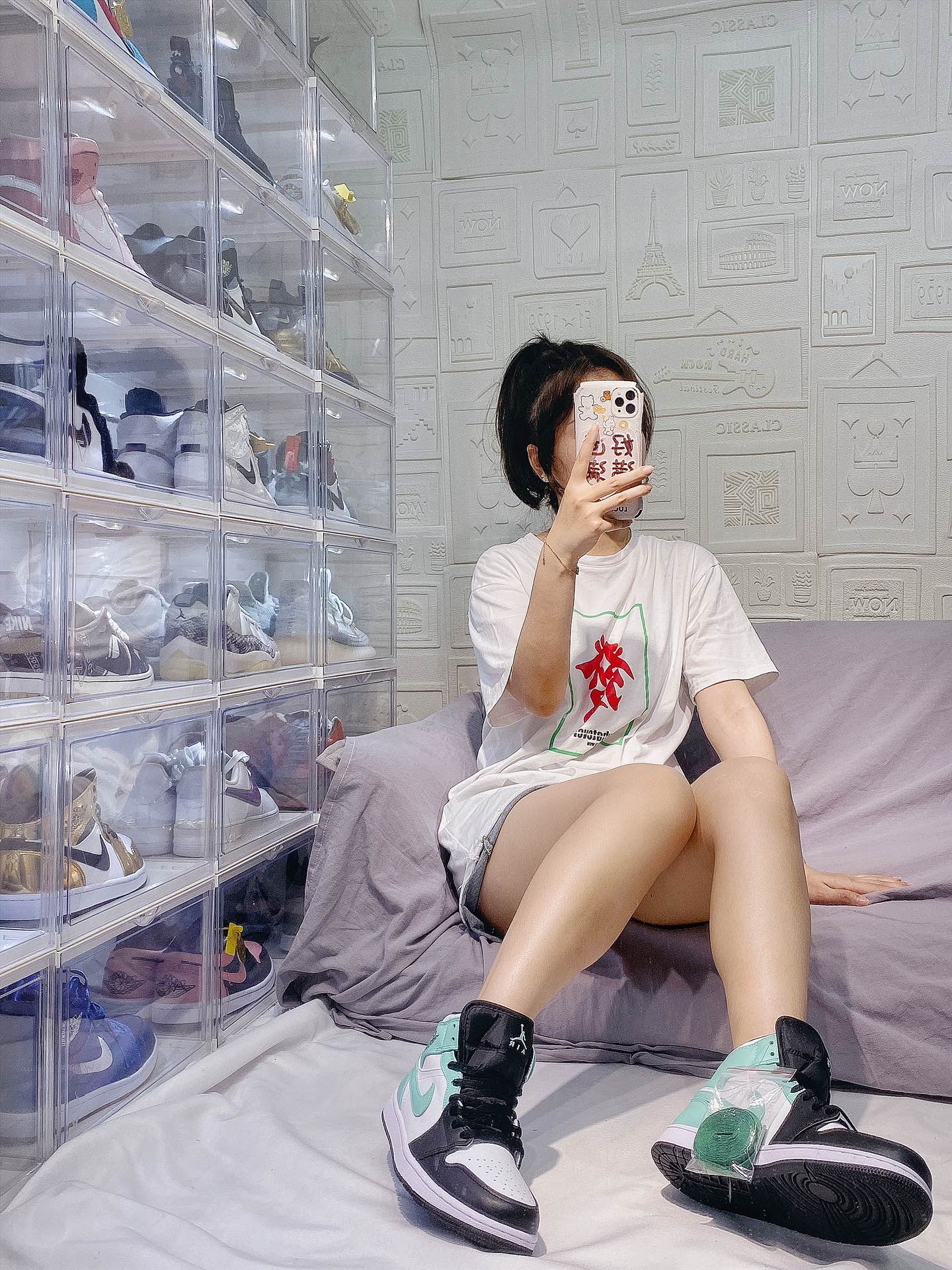 Jordan 1 Mid Tropical Twist Igloo - vstockx