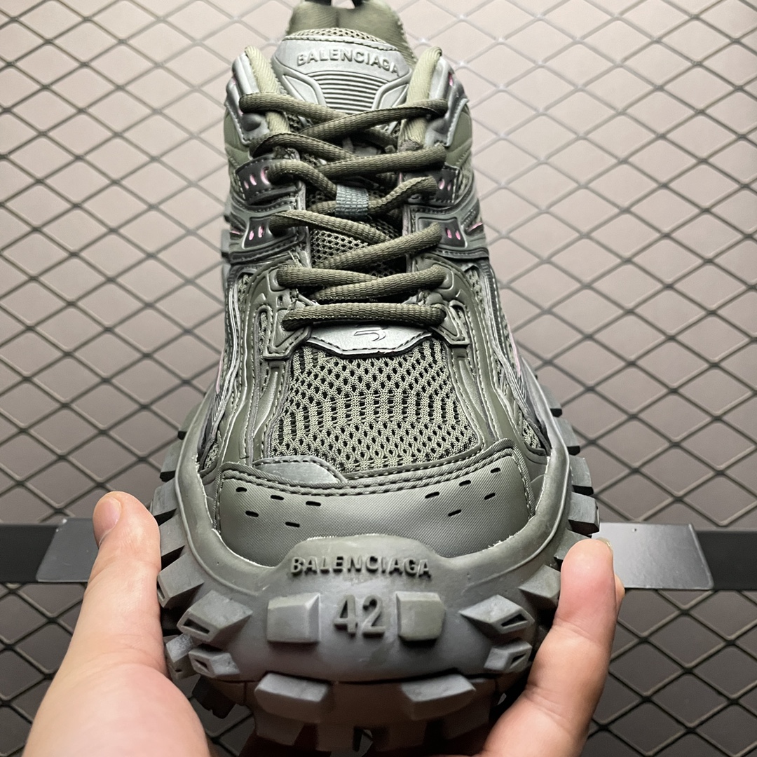 Balenciaga Defender Green - vstockx