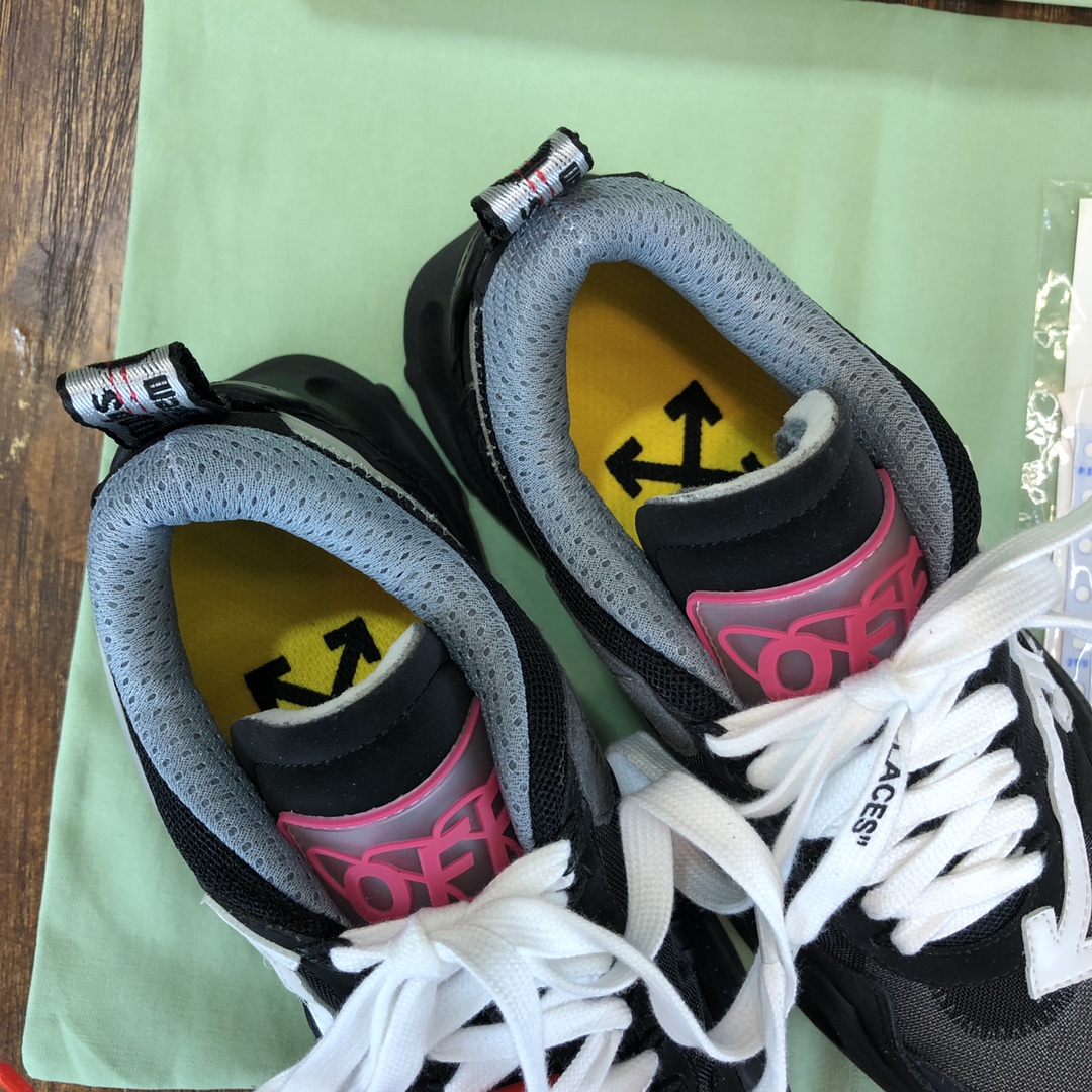 OFF-WHITE Odsy-1000 Black White (W) - vstockx