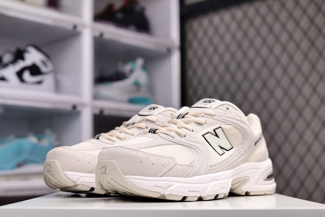 New Balance 530 Ivory - vstockx