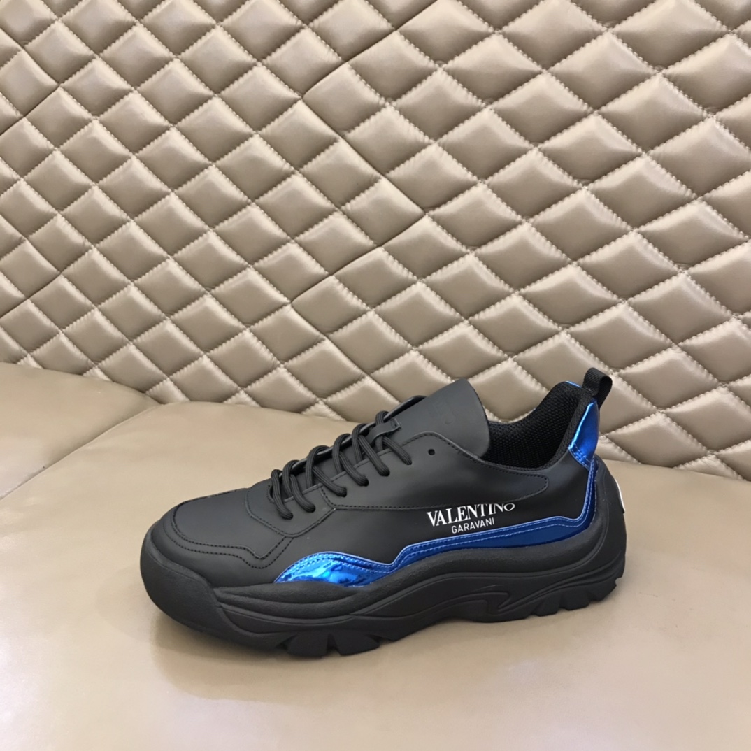 Valentino Garavani Gumboy low-top sneakers 1 - vstockx