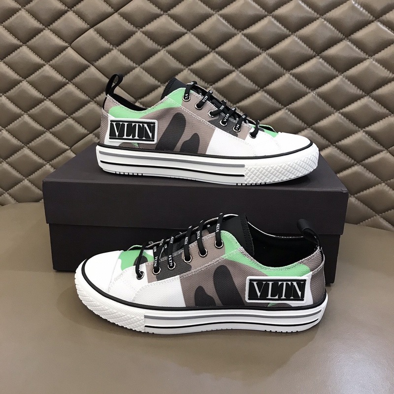 Valentino Garavani Giggies VLTN TIMES low-top sneakers 15 - vstockx