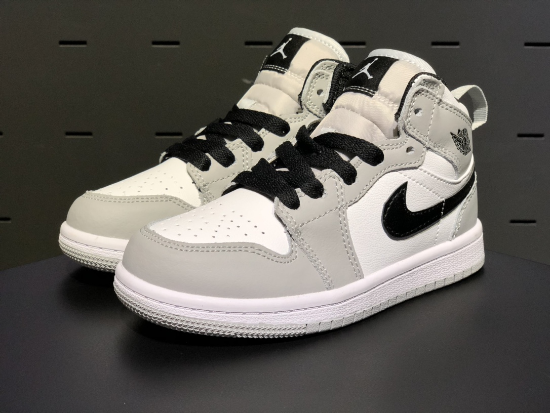 Kids jordan 1 high shoes 2 - vstockx