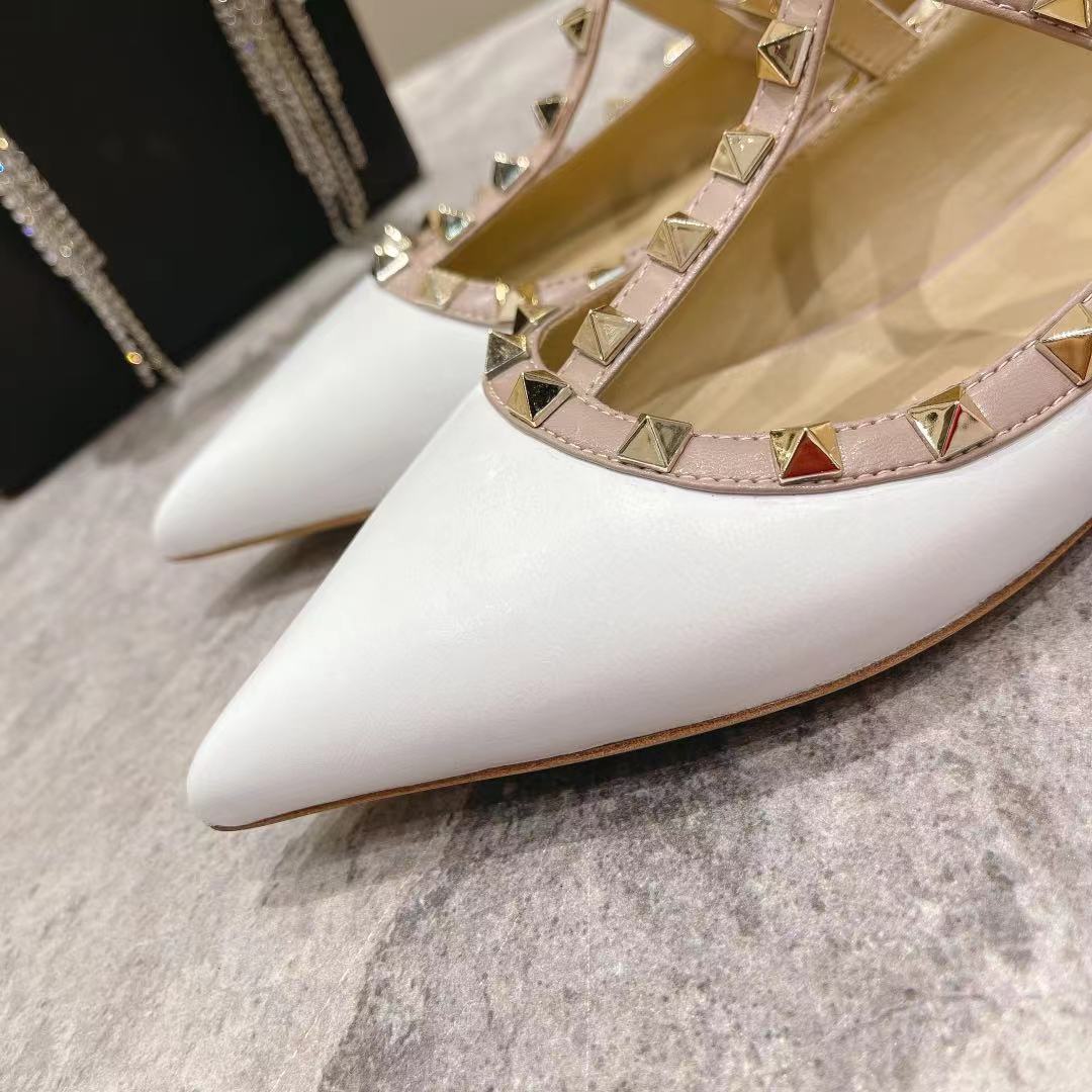 VALENTINO GARAVANI Roman Stud WOMEN 15 - vstockx