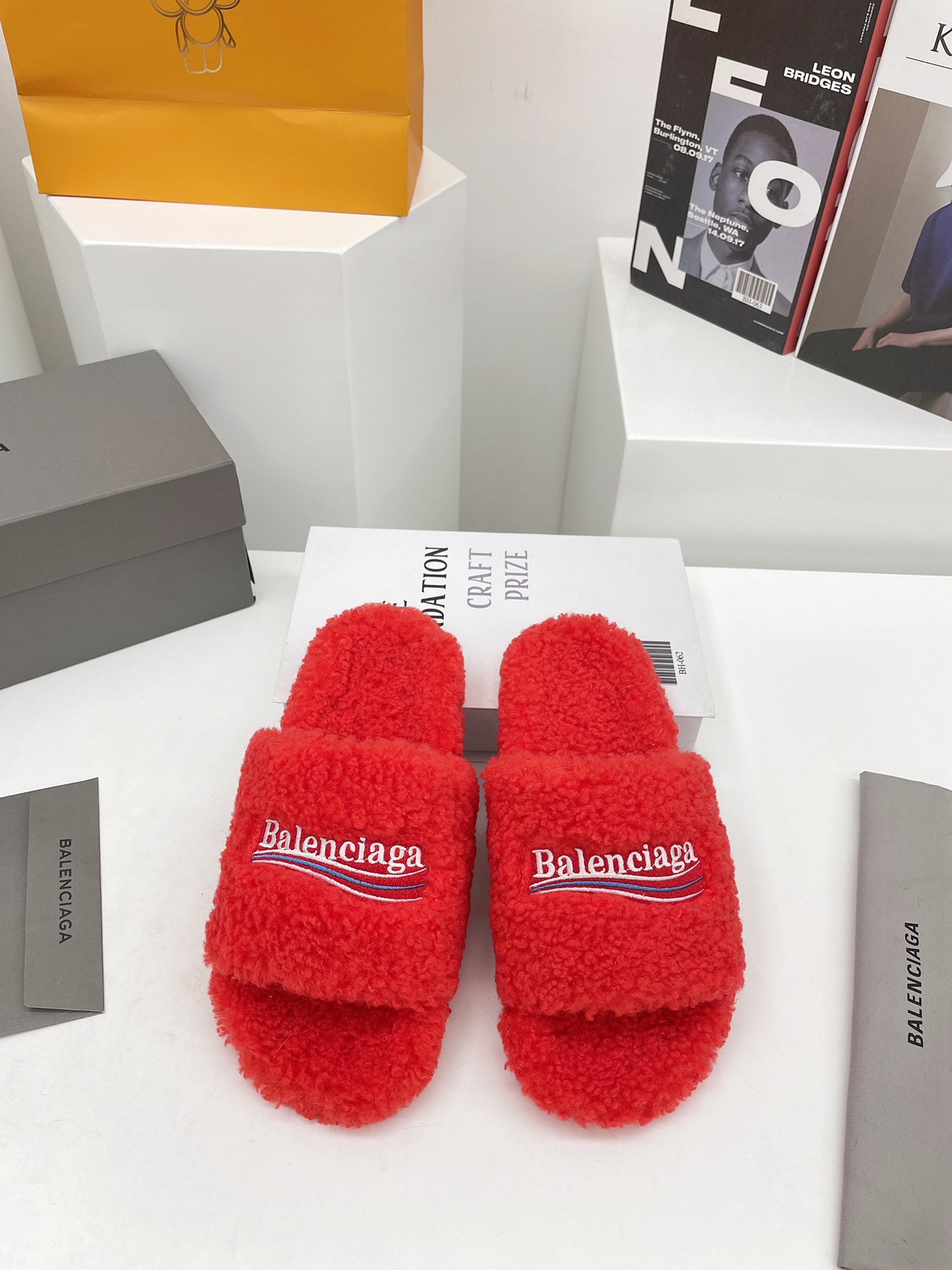 Balenciaga women 4 - vstockx