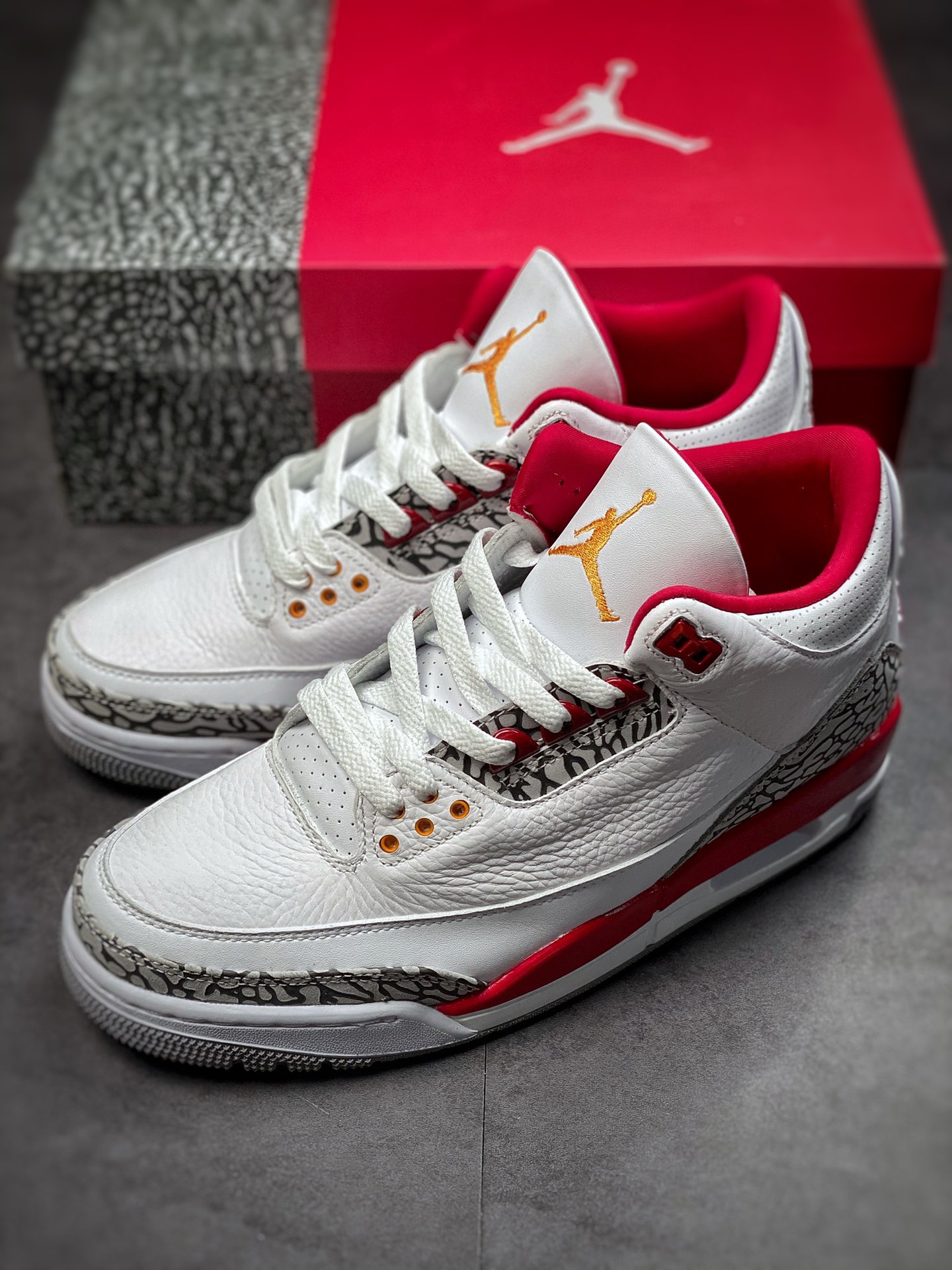 Jordan 3 Retro Cardinal Red - vstockx