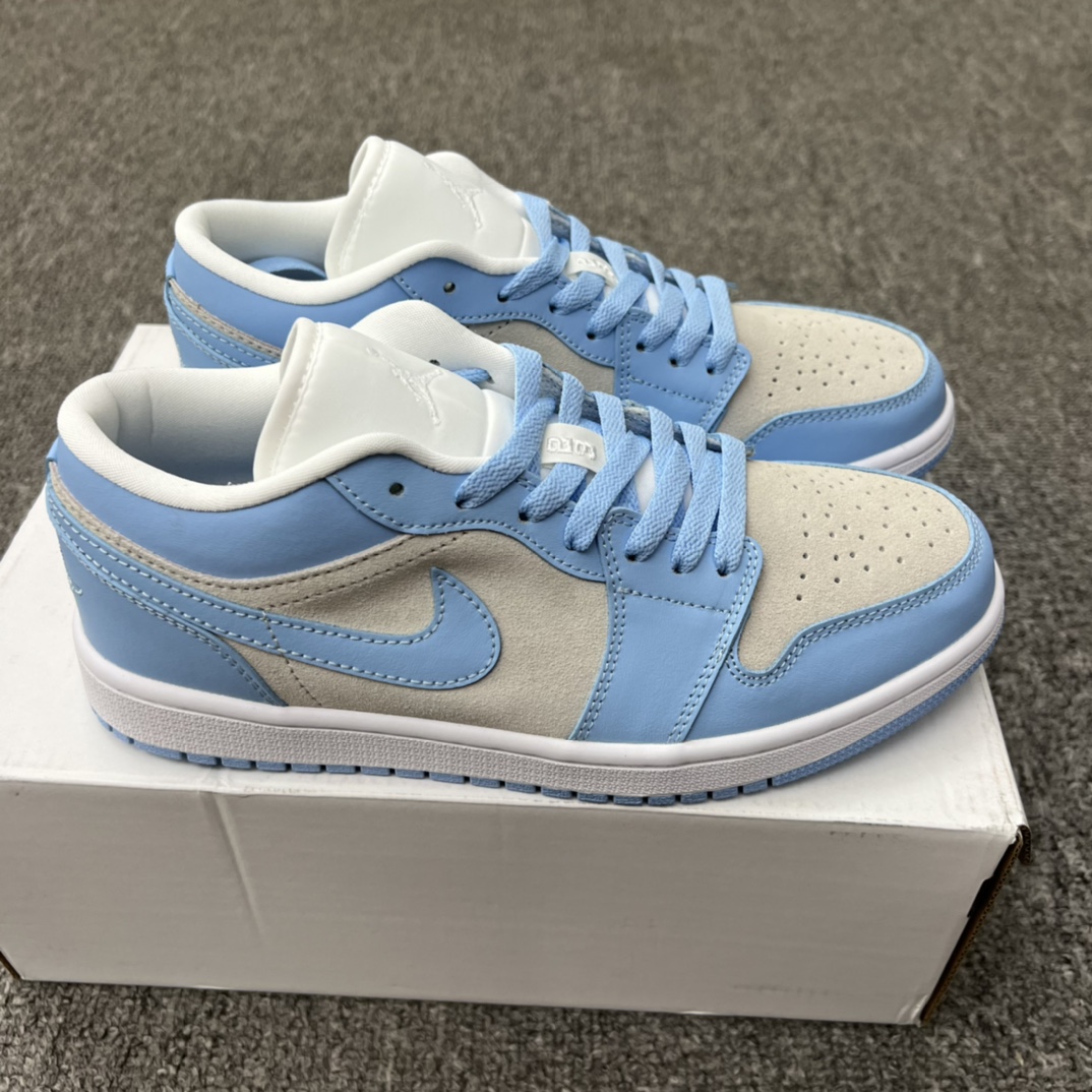 Jordan 1 Low University Blue Grey (W) - vstockx