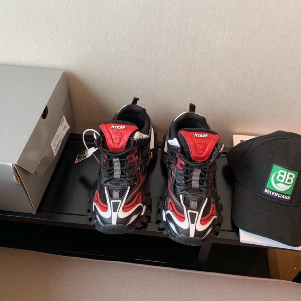 Balenciaga Track 2 Black Burgundy - vstockx