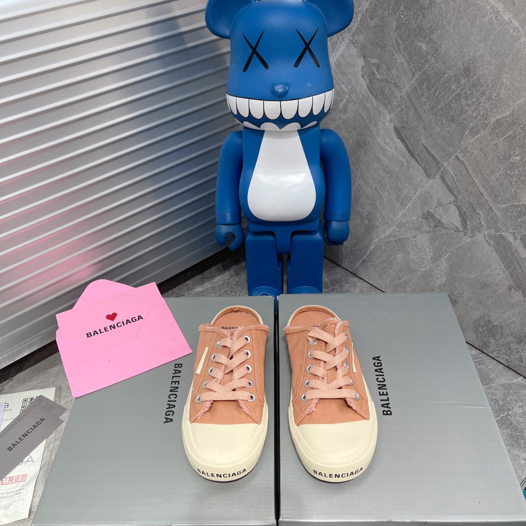 Balenciaga Paris Sneaker 2 - vstockx
