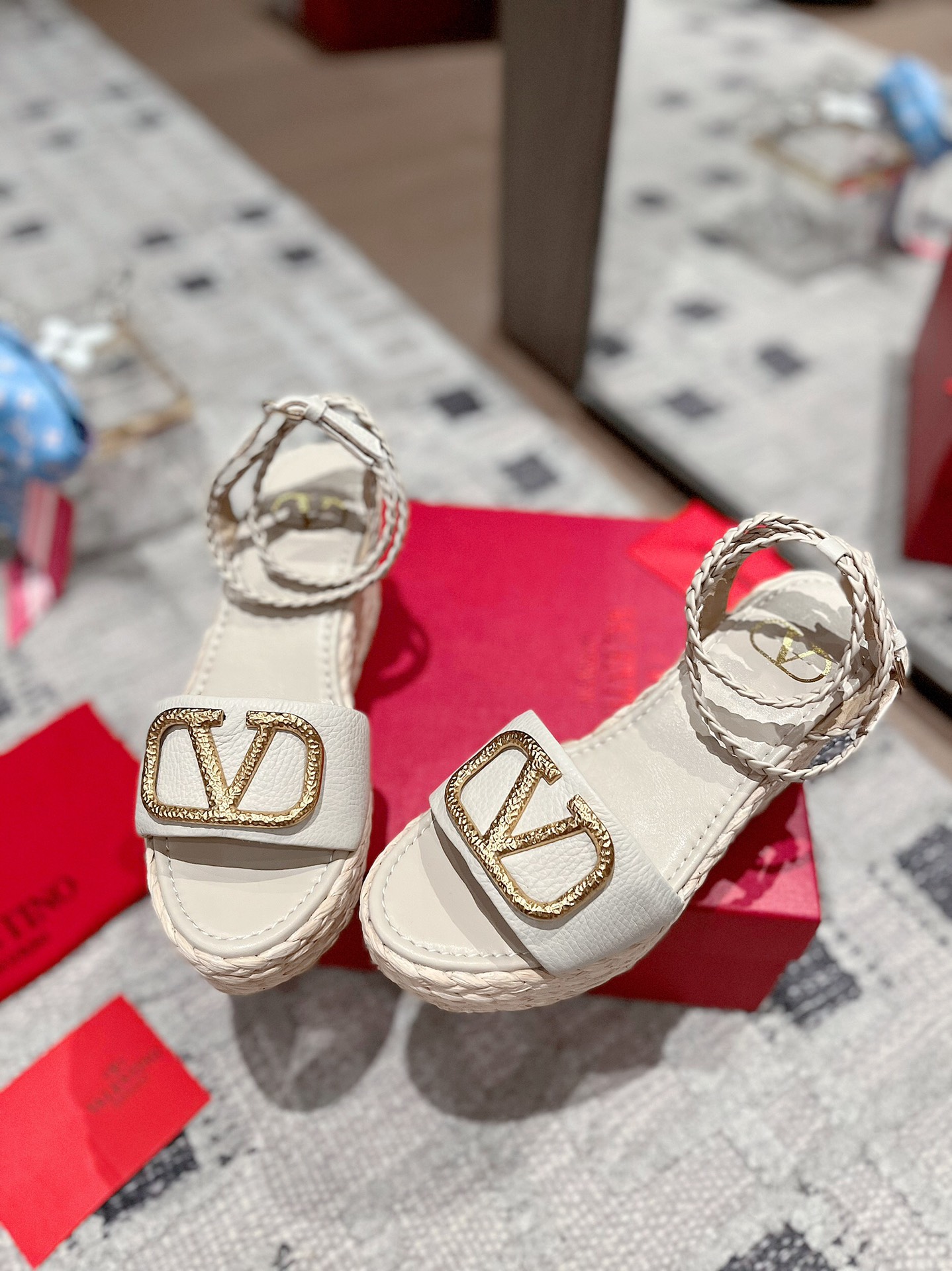 Valentino Garavani Rockstud Double Wedge Espadrilles WOMEN 13 - vstockx