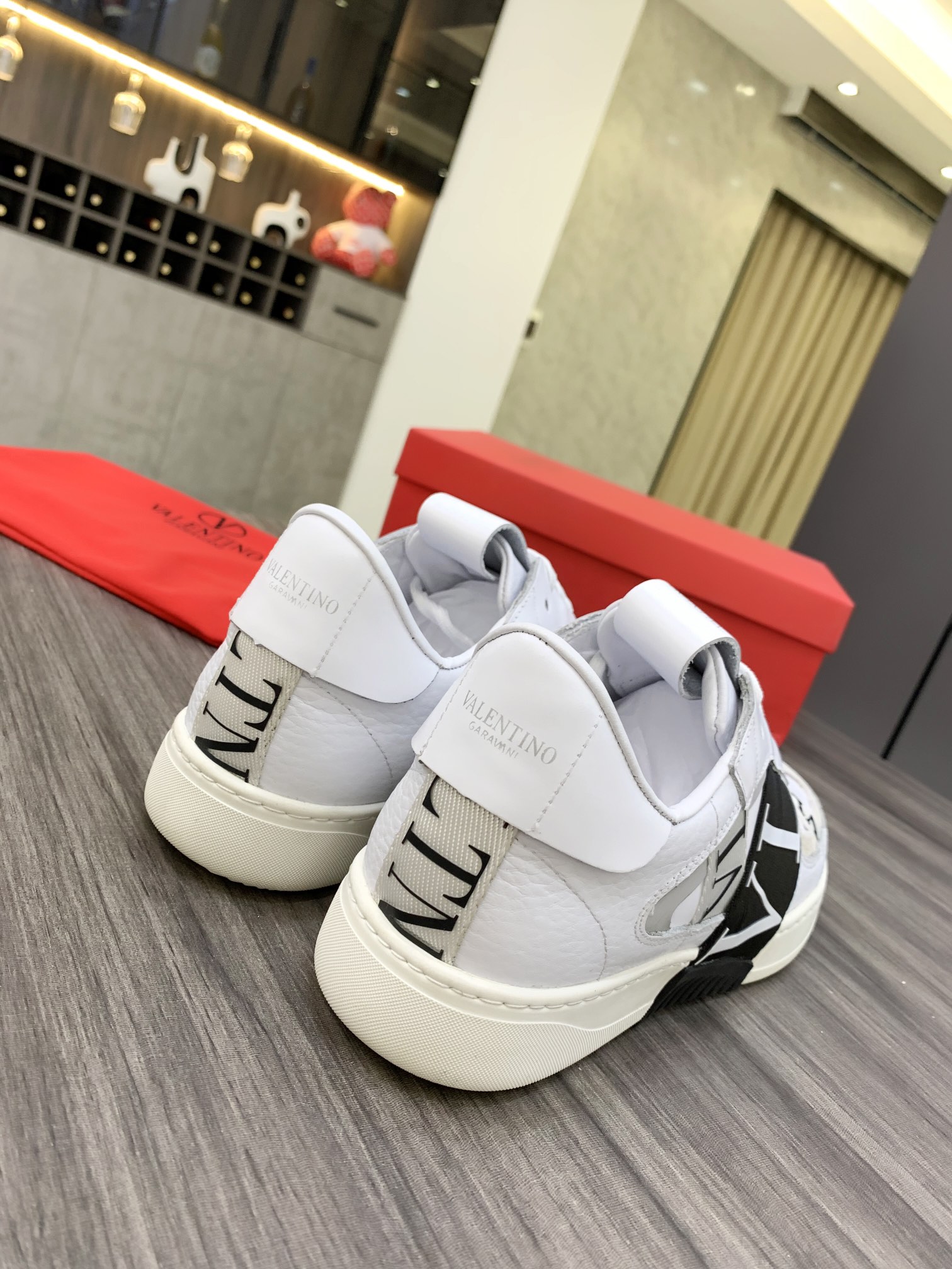 Valentino Garavani VL7N low-top sneakers 13 - vstockx