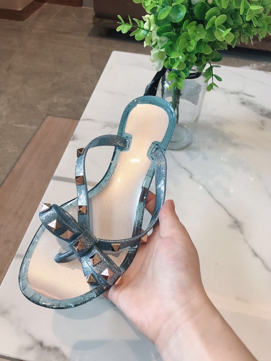 VALENTINO GARAVANI Rockstud WOMEN 35 - vstockx