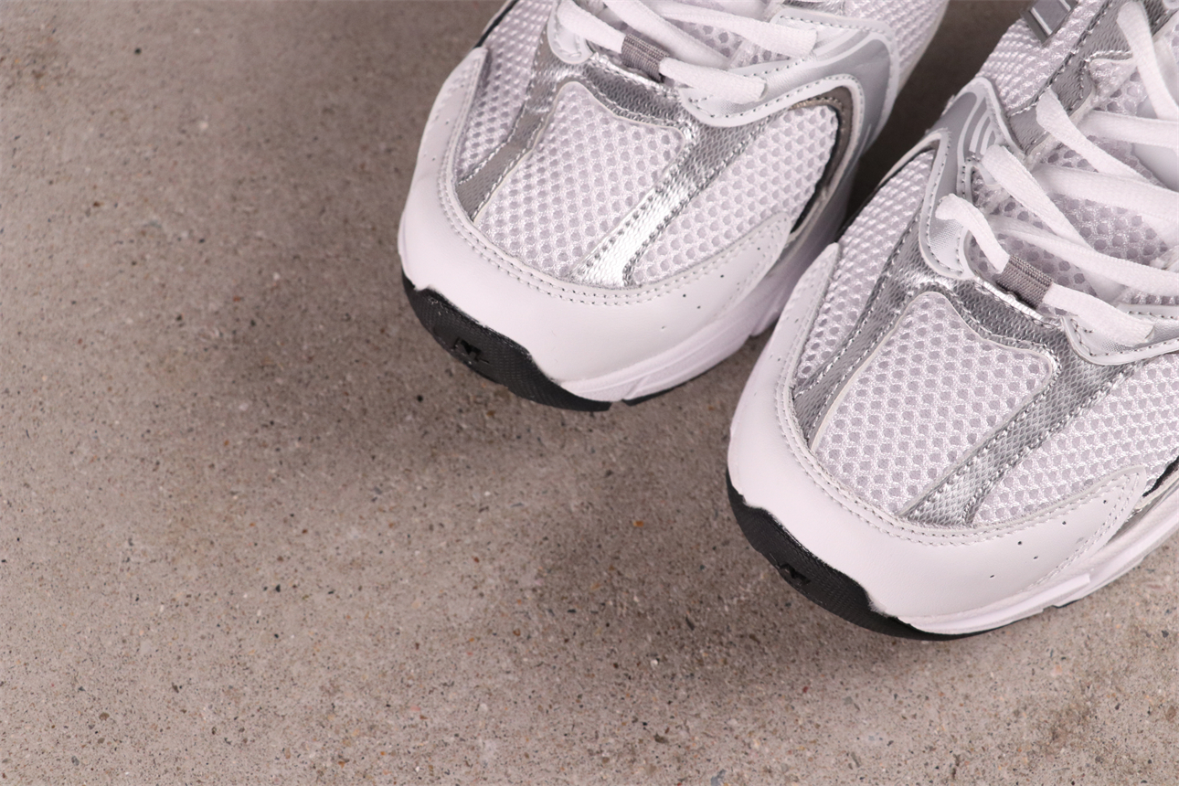 New Balance 530 White Silver Metallic - vstockx