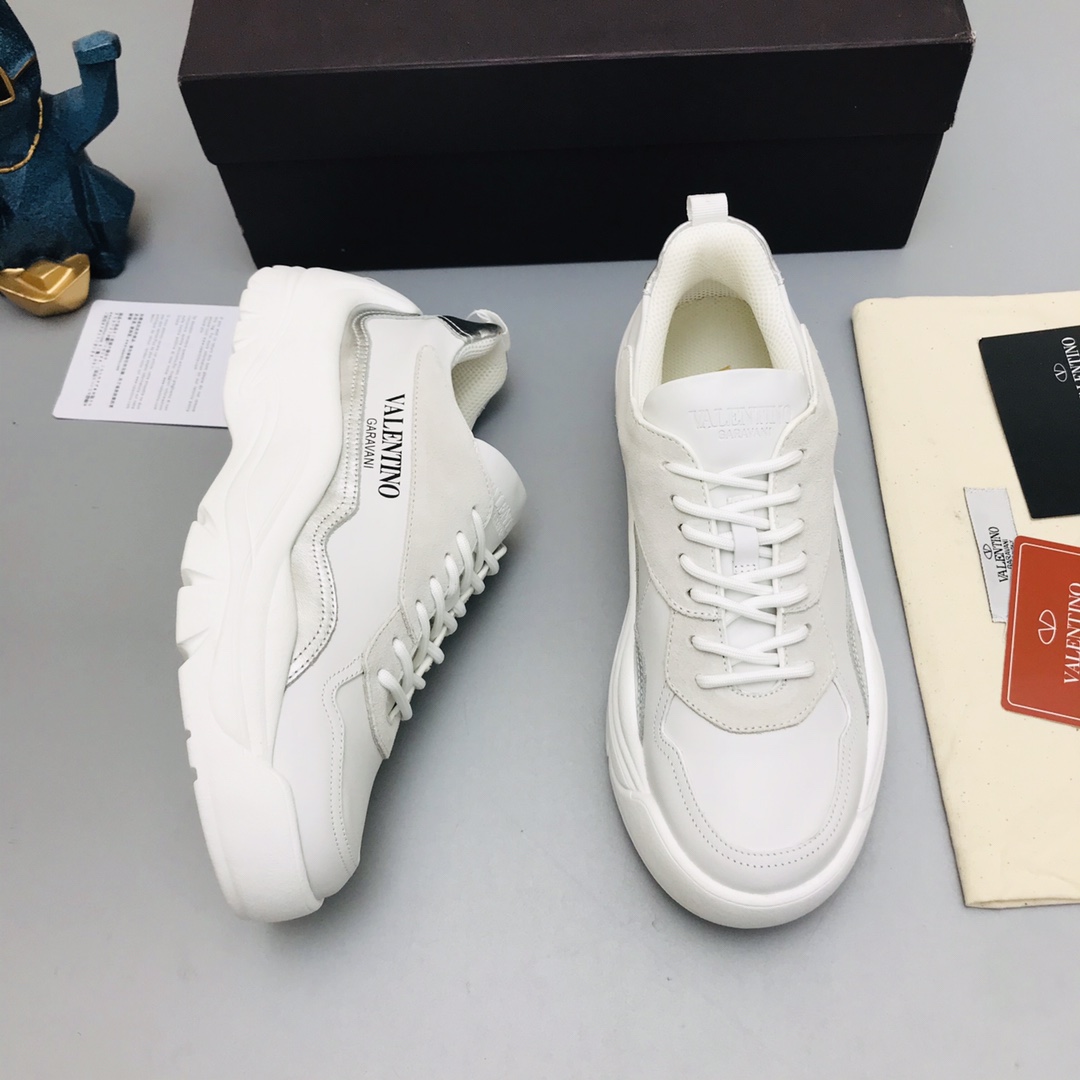 Valentino Garavani Gumboy low-top sneakers 19 - vstockx