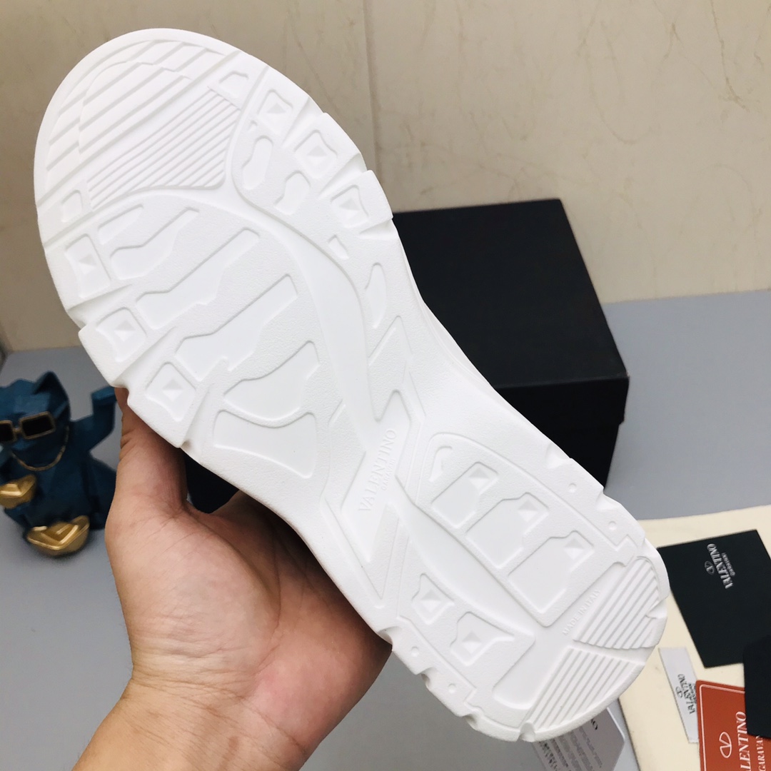 Valentino Garavani Gumboy low-top sneakers 17 - vstockx