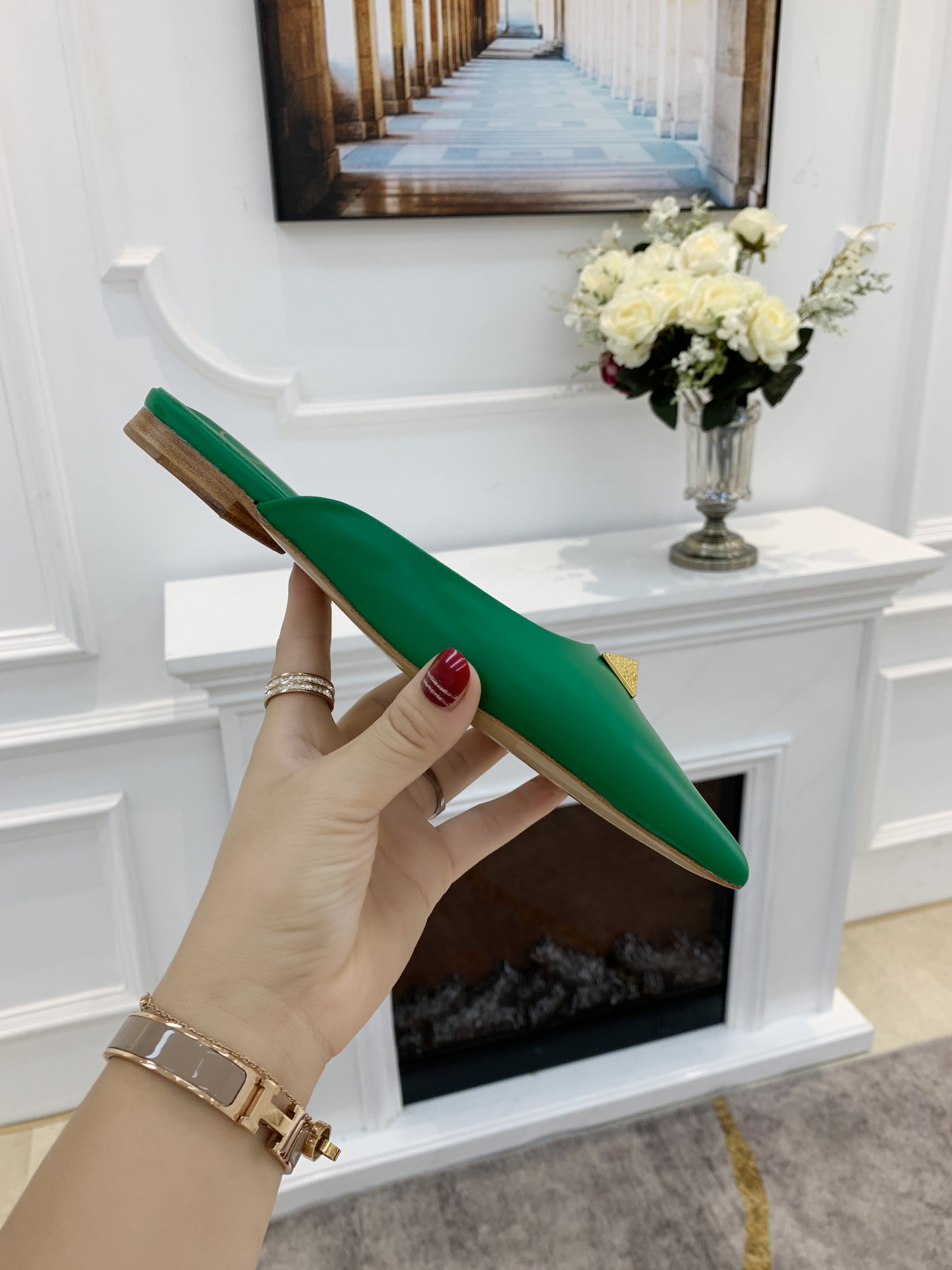 Valentino Garavani Flat sandals Women 19 - vstockx