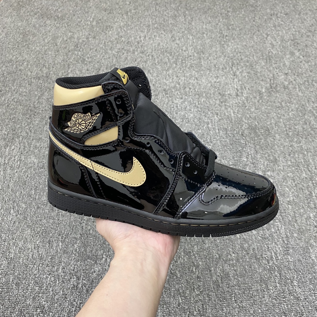 Jordan 1 Retro High Black Metallic Gold (2020) - vstockx
