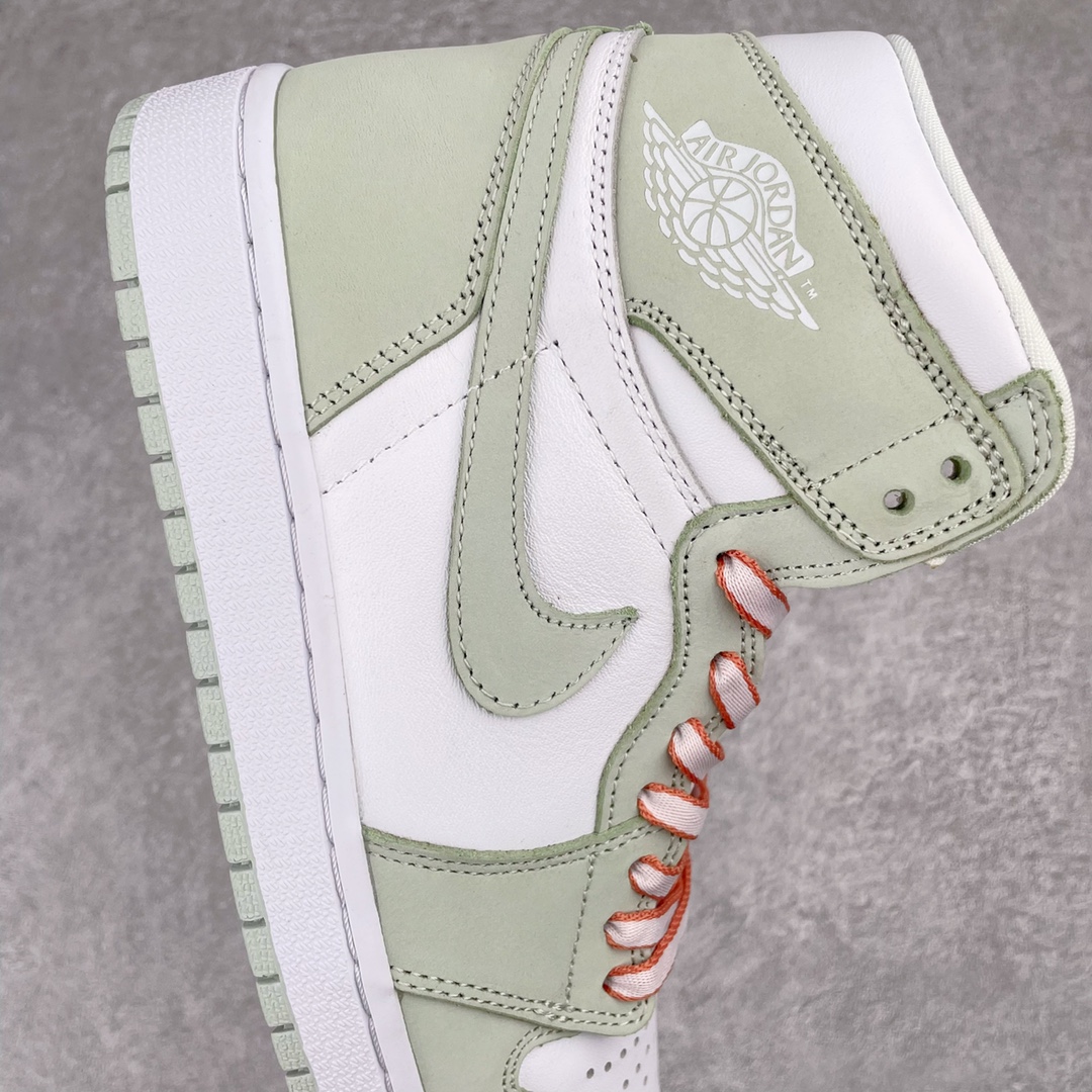 Jordan 1 Retro High OG Seafoam (W) - vstockx