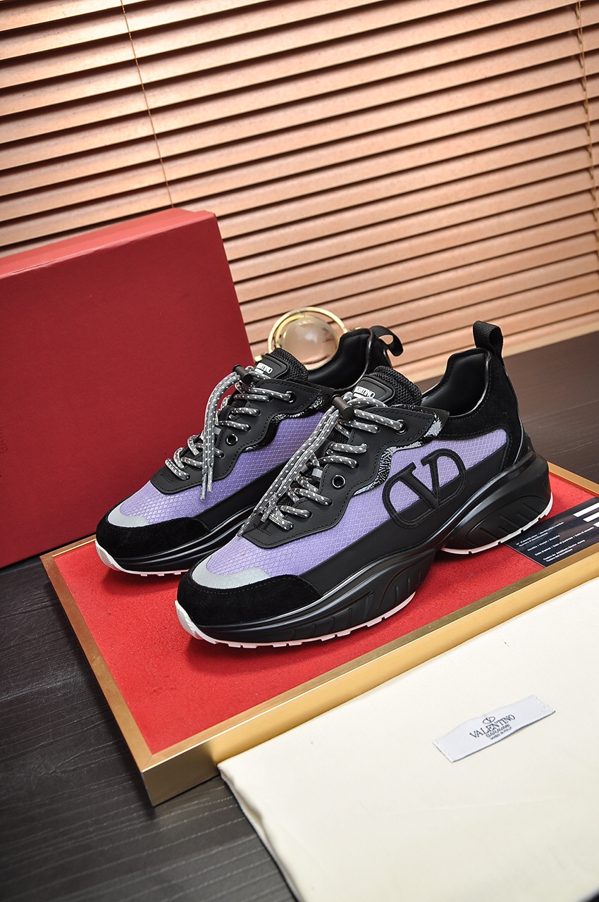 Valentino Garavani Low-top sneakers 23 - vstockx