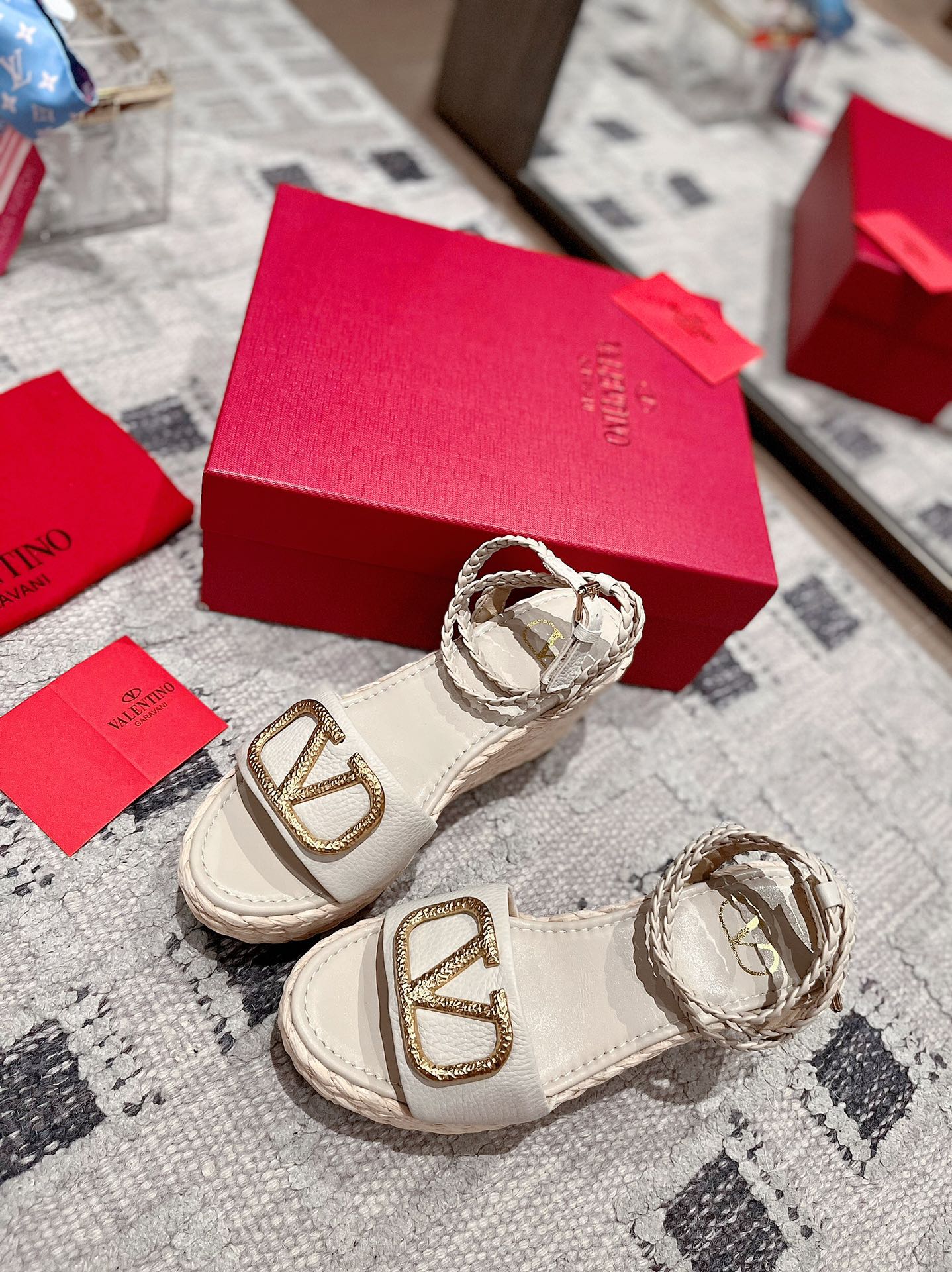 Valentino Garavani Rockstud Double Wedge Espadrilles WOMEN 13 - vstockx