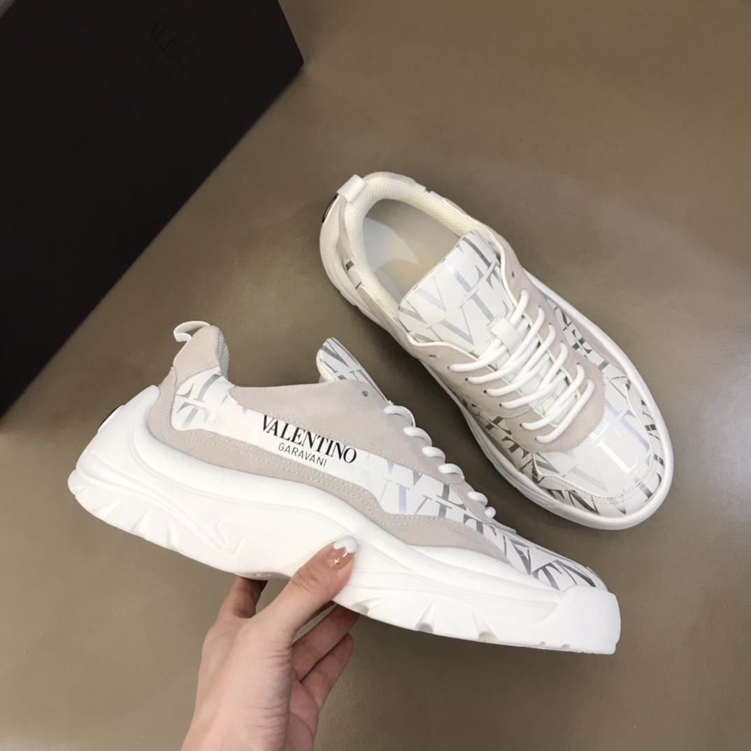 Valentino Garavani Gumboy low-top sneakers 14 - vstockx