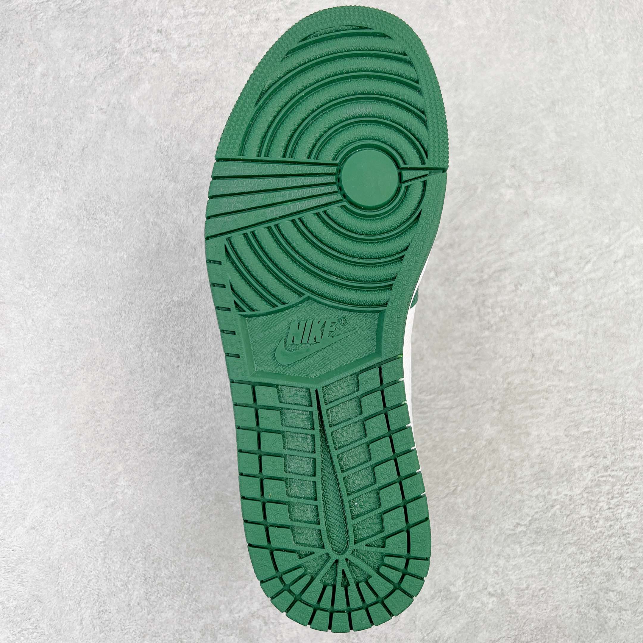 Jordan 1 Retro High OG Gorge Green - vstockx