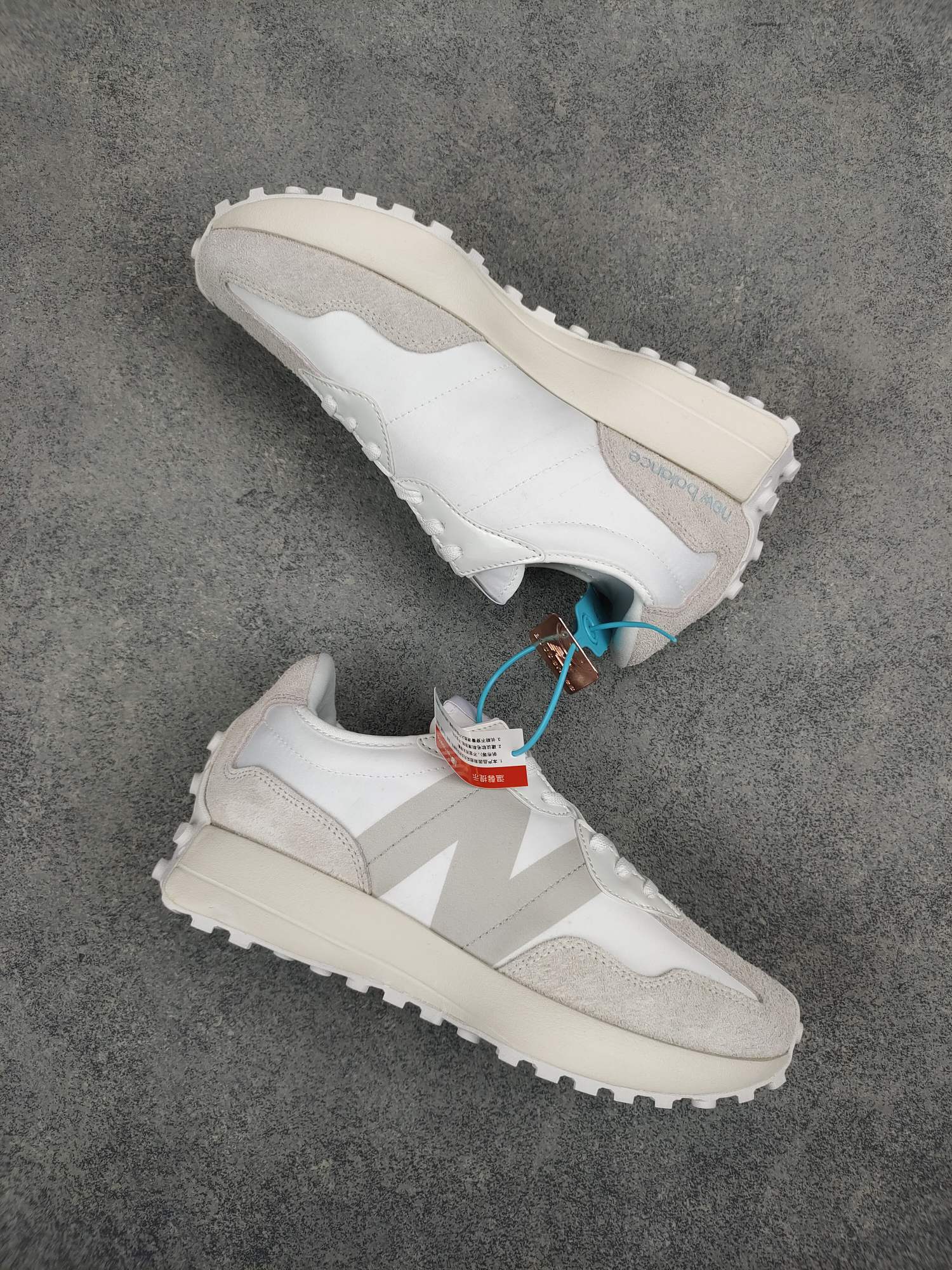 New Balance 327 White Moonbeam (W) - vstockx