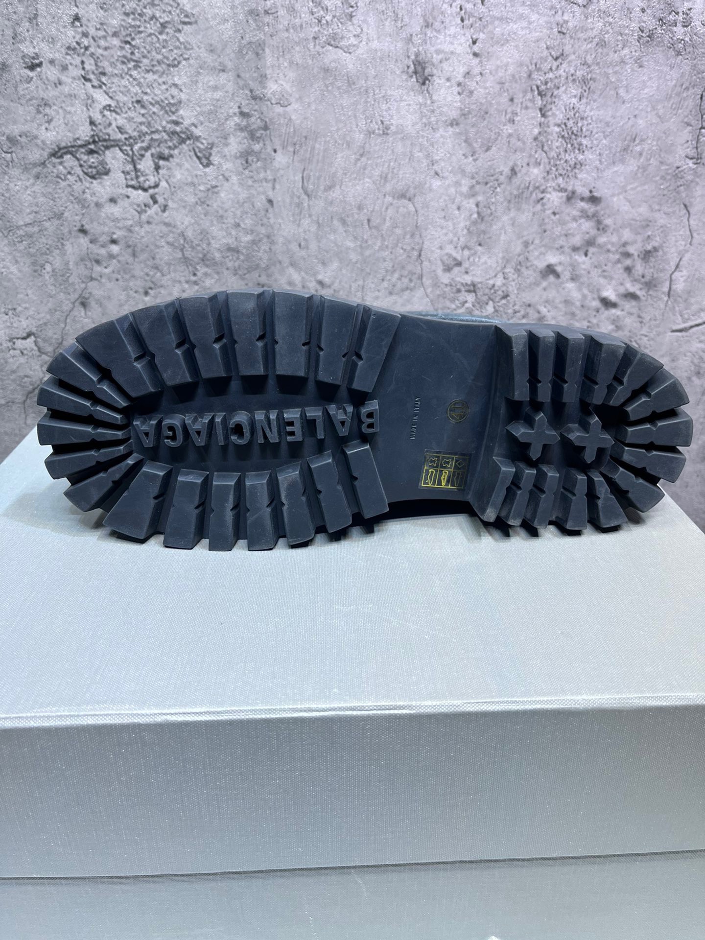 Balenciaga Combat Strike Canvas Combat Boots In Black Cotton - vstockx