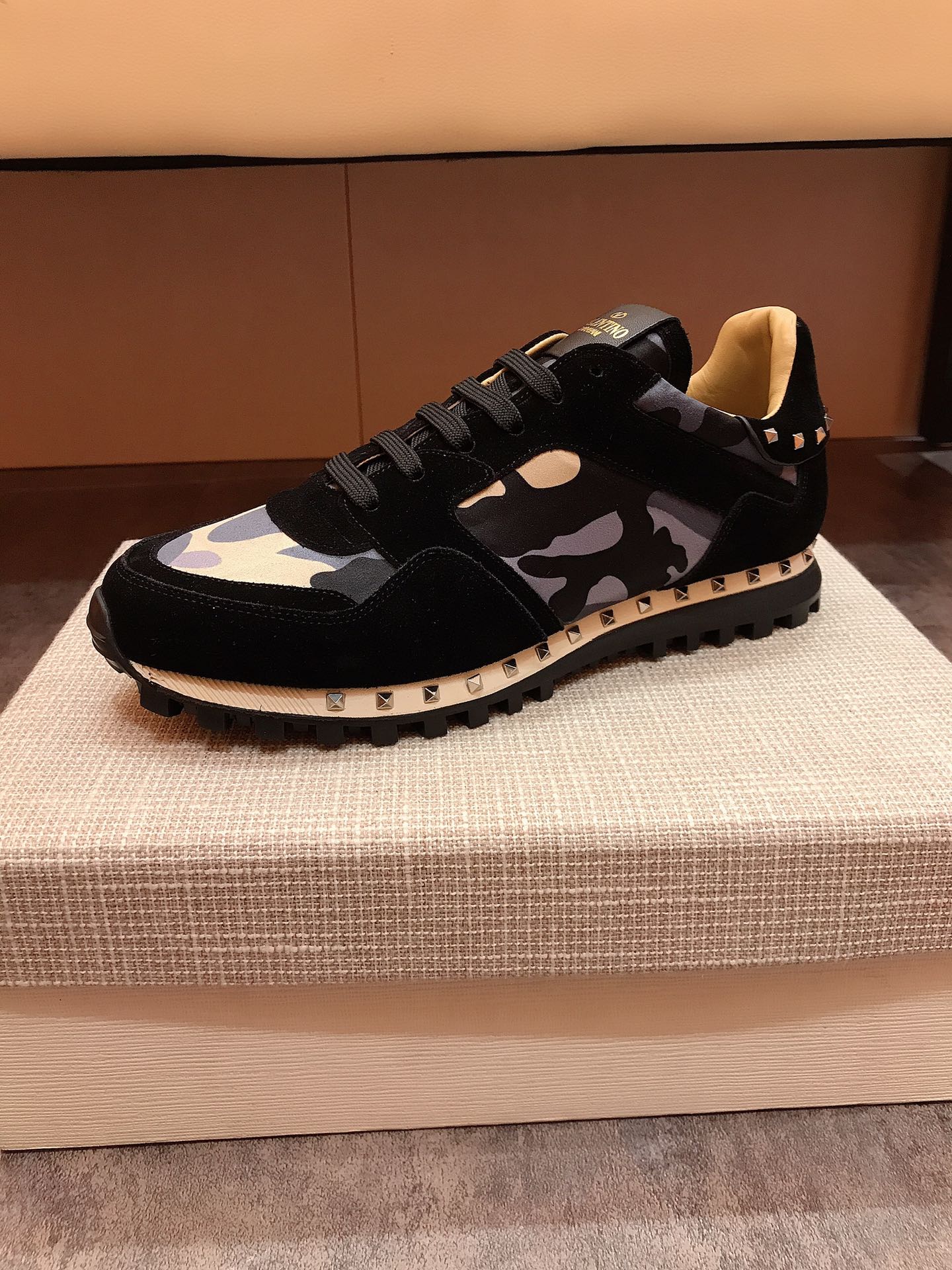 Valentino Garavani Rockrunner camouflage-print sneakers 25 - vstockx