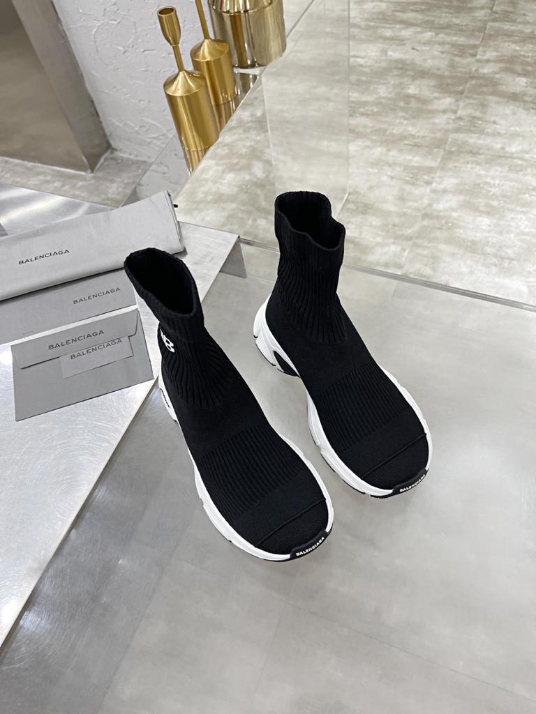 Balenciaga Speed 3.0 Black White - vstockx