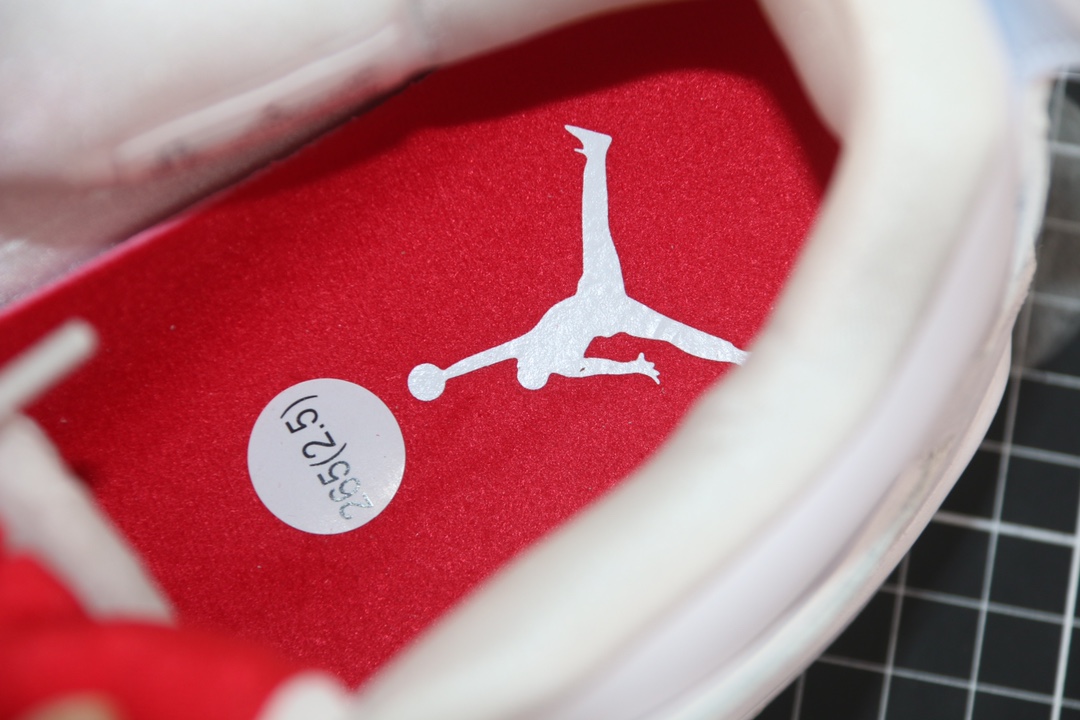 Jordan 4 Retro Metallic Red - vstockx