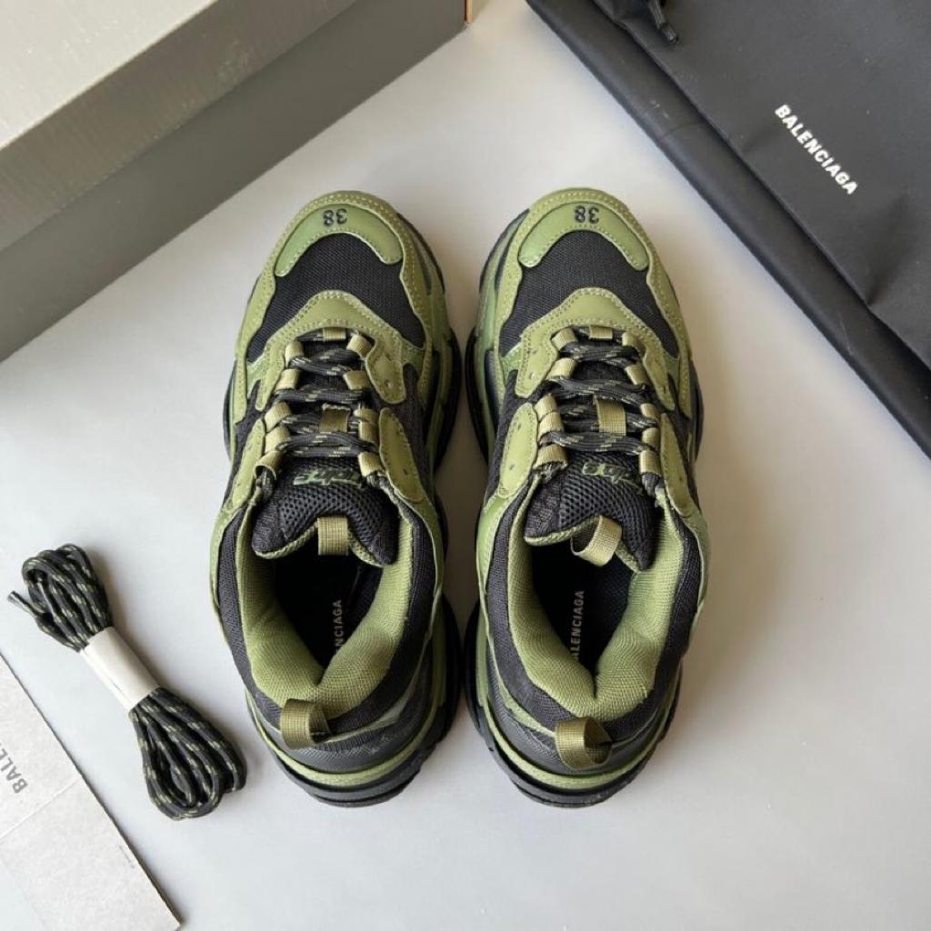 Balenciaga Triple S Dark Green Black - vstockx