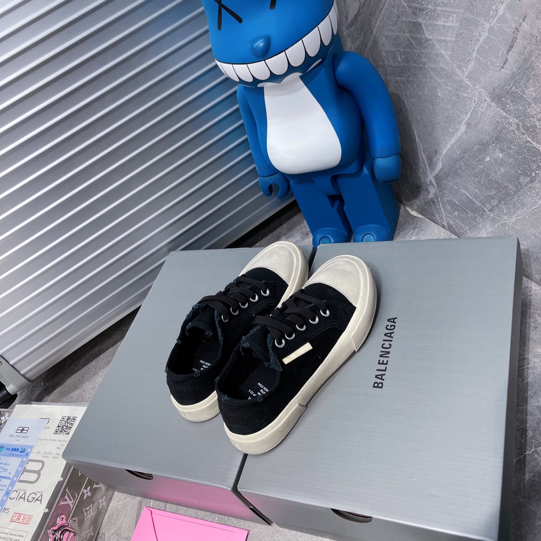 Balenciaga Paris Sneaker 2 - vstockx