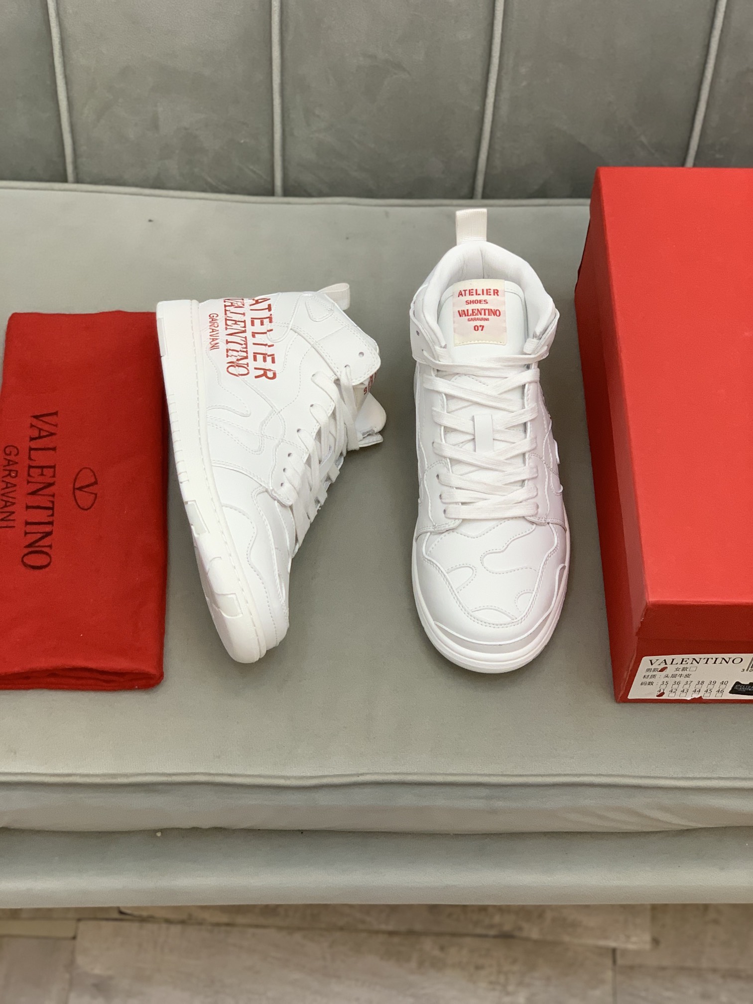 Valentino Garavani Atelier Shoes 07 Camouflage Edition Sneaker in Calfskin 2 - vstockx