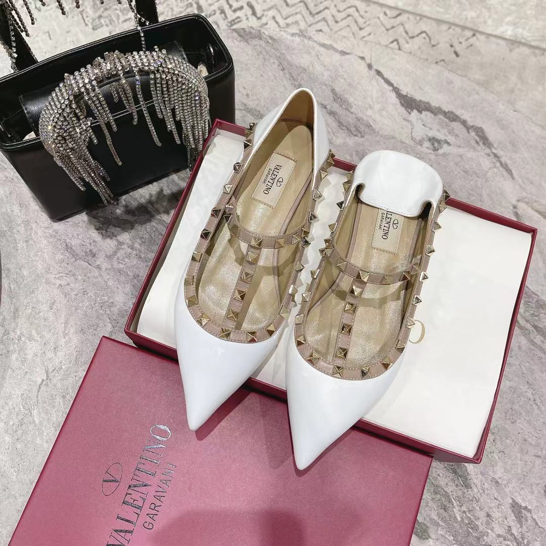 VALENTINO GARAVANI Roman Stud WOMEN 15 - vstockx