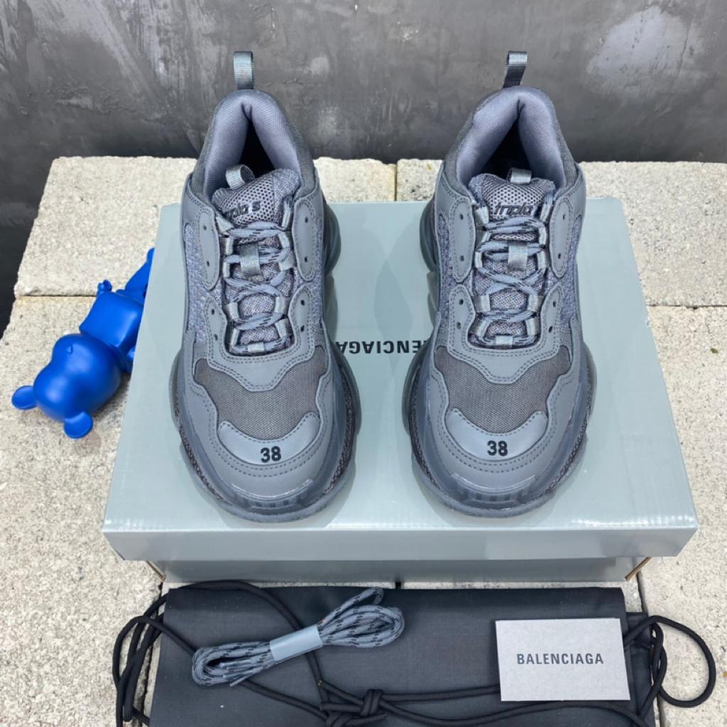 Balenciaga Triple S Clear Sole Deep Blue - vstockx