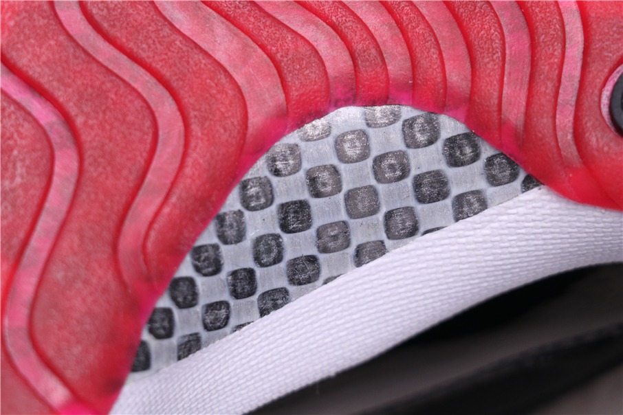 Jordan 11 Retro Low Bred - vstockx