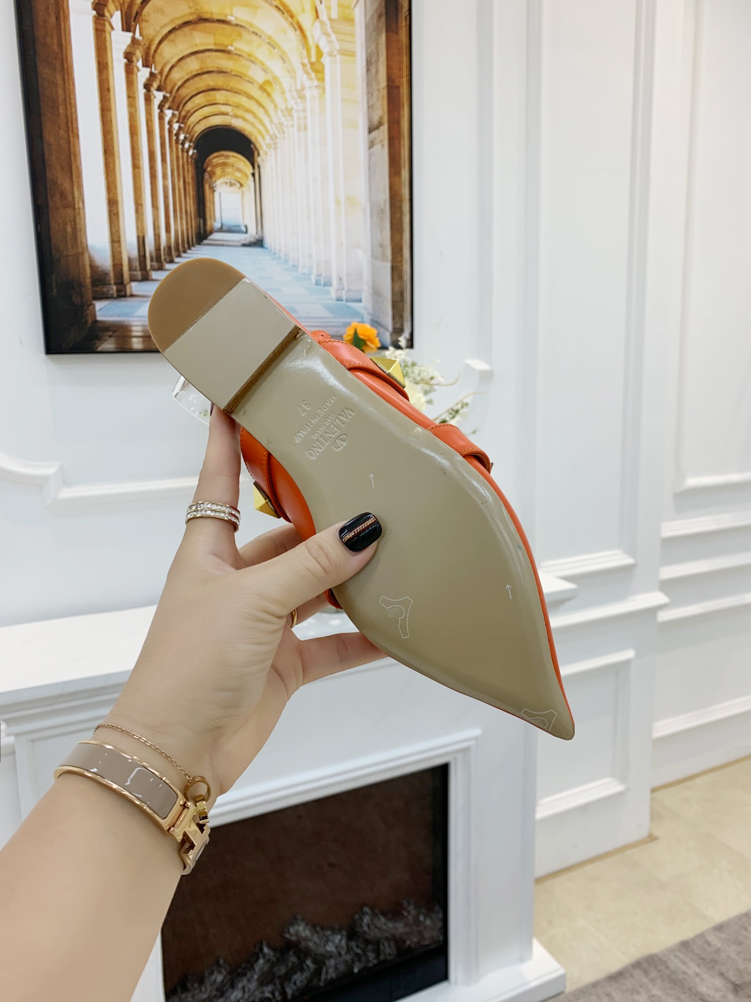 VALENTINO GARAVANI Roman Stud WOMEN 33 - vstockx