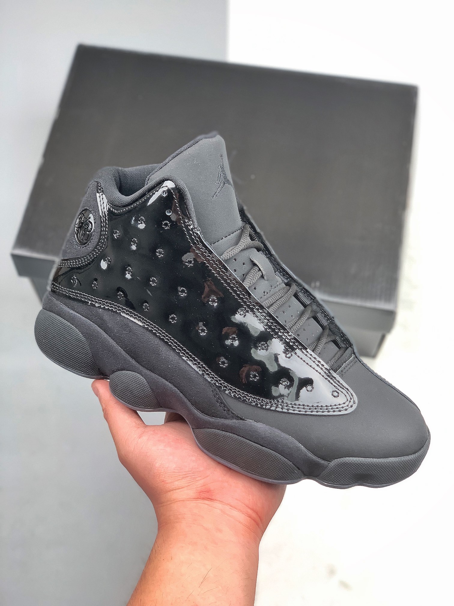 Jordan 13 Retro Cap and Gown - vstockx