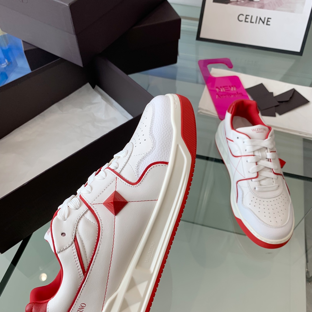 VALENTINO GARAVANI ONE STUD SNEAKER 5 - vstockx